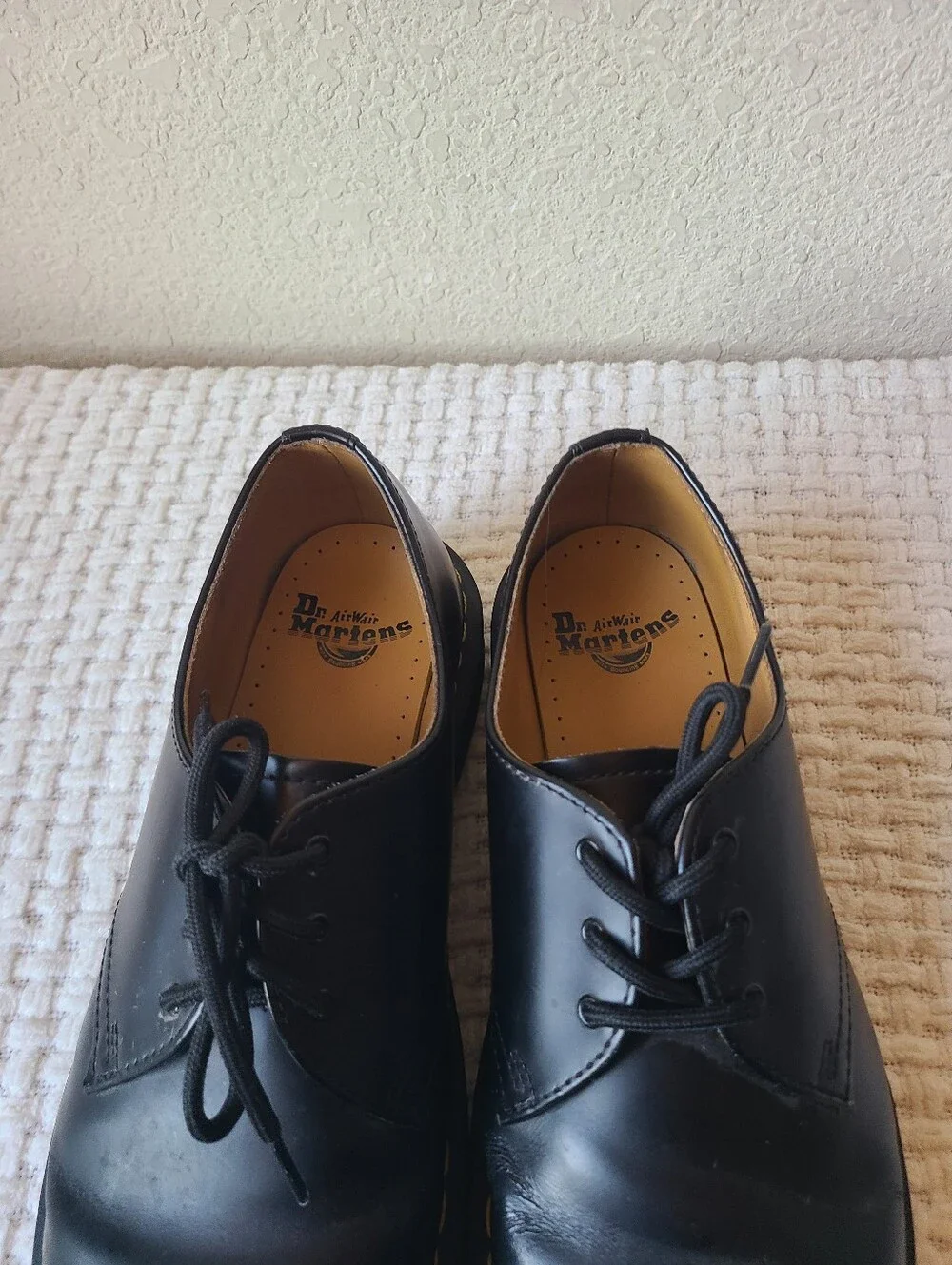 Dr. Martens Classic Black Leather Oxford Shoes Men's Size 10